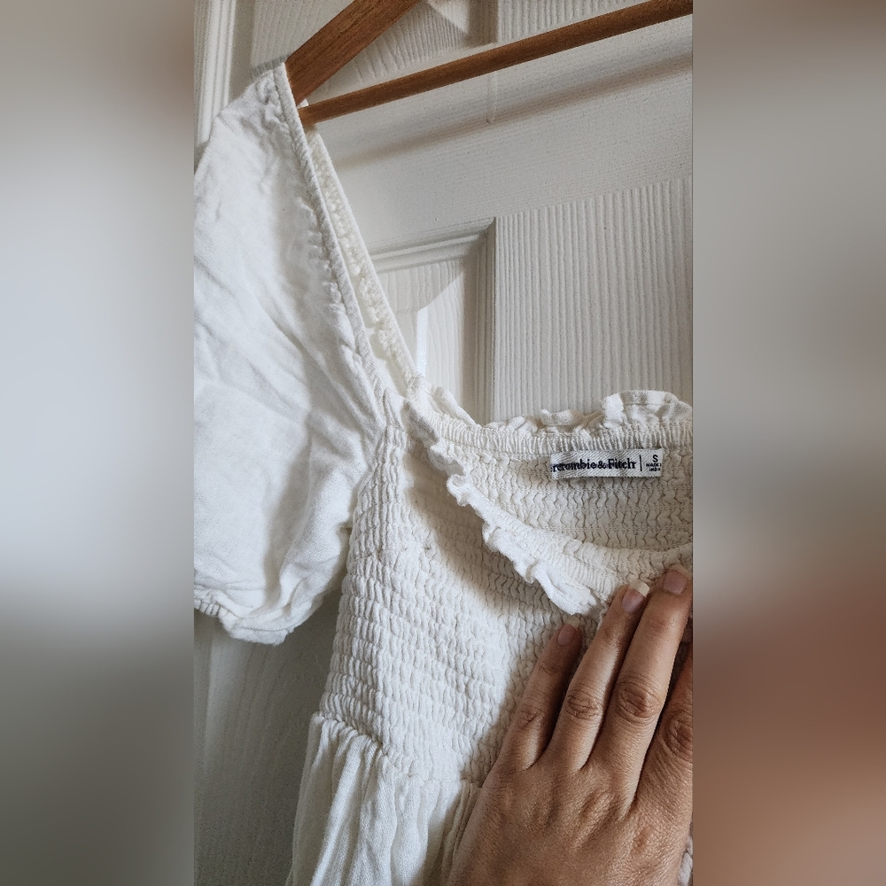 Abercrombie and Fitch White Puff Sleeve Tiered Maxi Dress - Picture 6 of 6